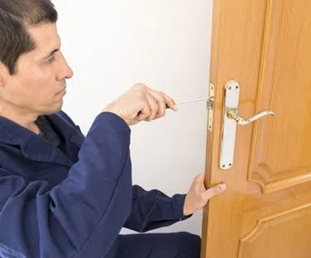 Golden Locksmith Services Daytona Beach, FL 386-319-1123 Golden Locksmith Services Daytona Beach, FL 386-319-1123 - 1-Locksmith-Service