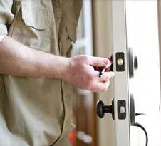 Golden Locksmith Services Daytona Beach, FL 386-319-1123 - 6-Lock-Change